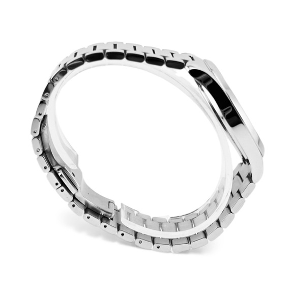 Gucci Women's G-Timeless Silver Tone
Watch NWT - Picture 6 of 8